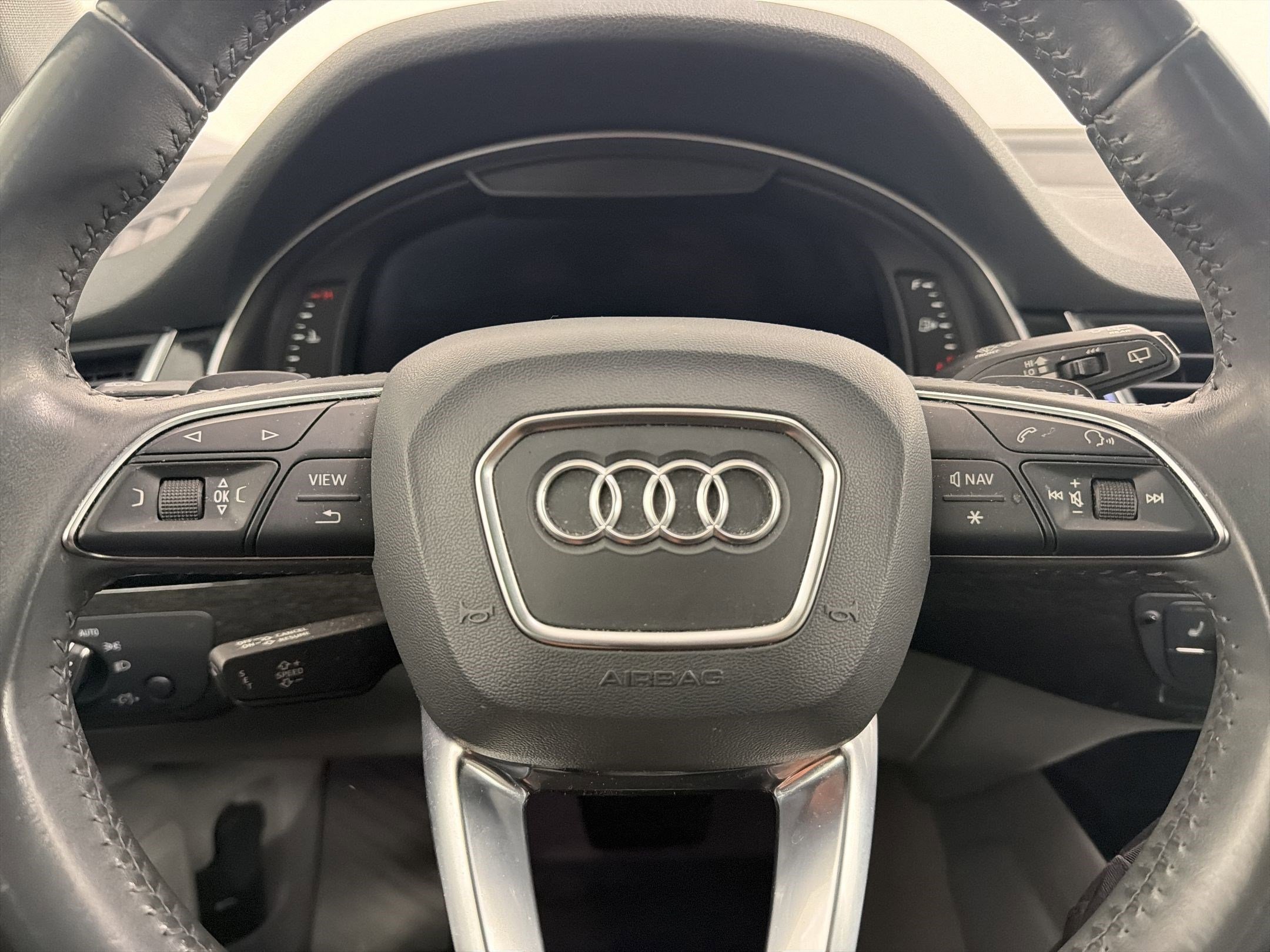 Used 2019 Audi Q7 3.0T Premium Plus image 16