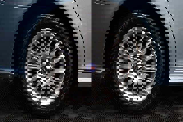 Used 2008 Saab 9-3 2.0T w/ Moonroof Package image 7