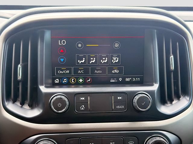 Used 2021 Chevrolet Colorado Z71 w/ Safety Package AWD/4WD image 32