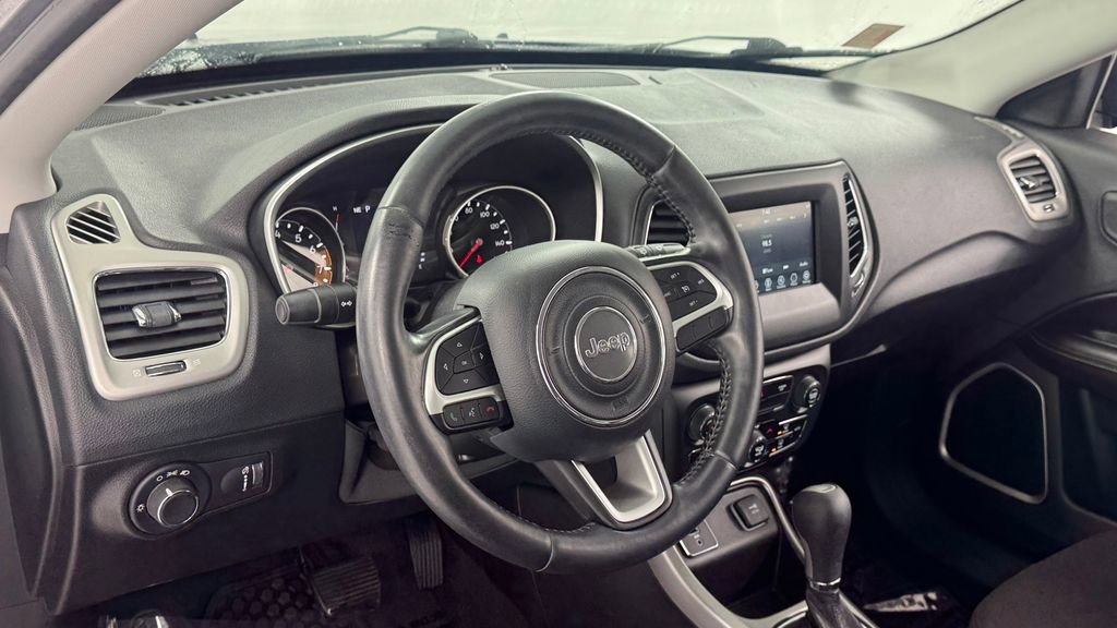 Used 2020 Jeep Compass Sport w/ Cold Weather Group image 33