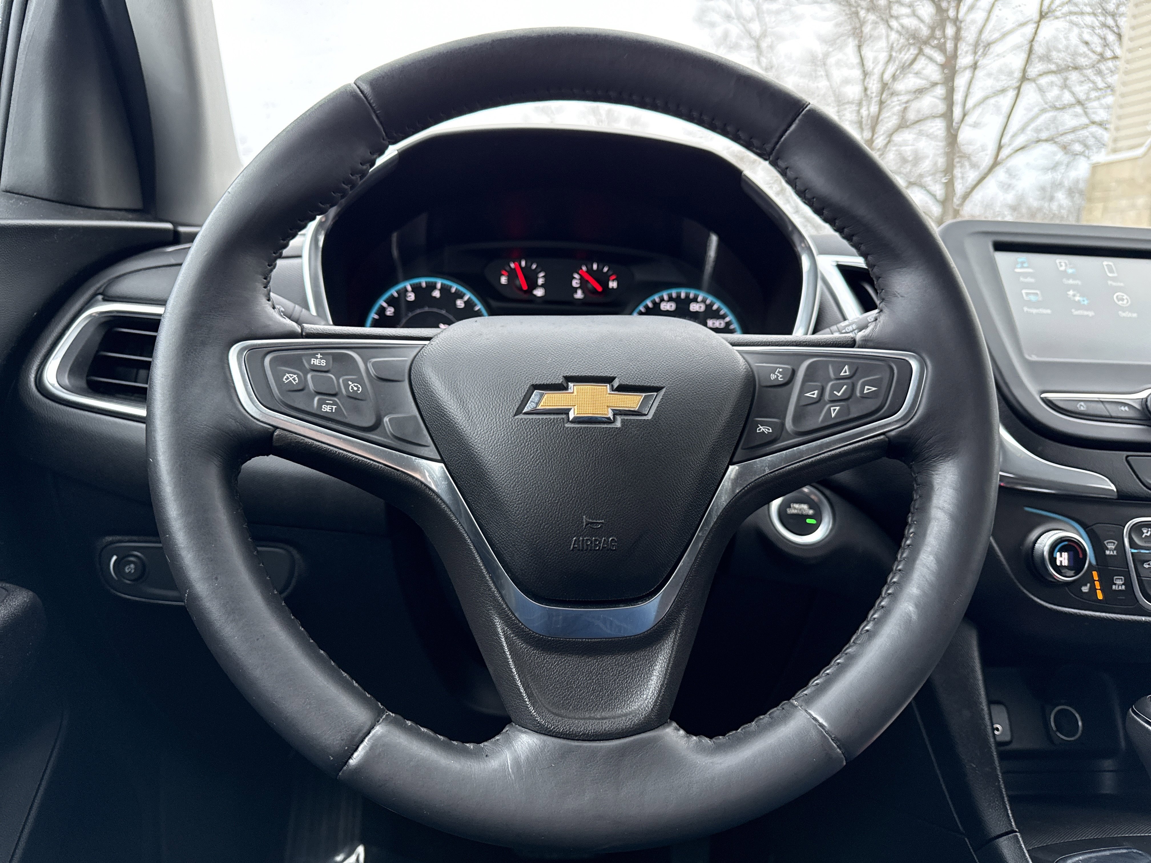 Used 2018 Chevrolet Equinox LT image 27