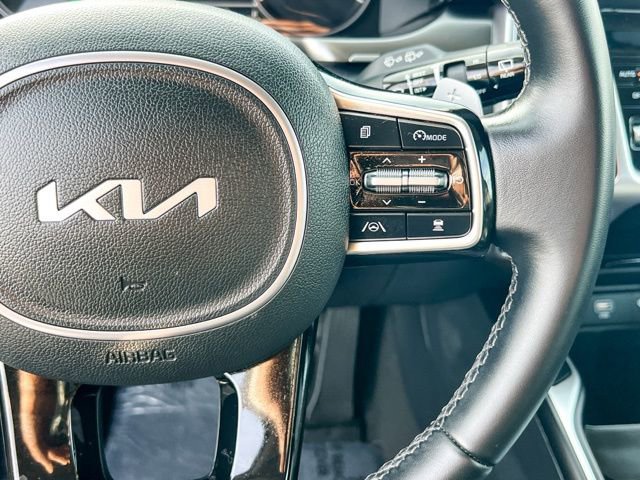 Certified 2024 Kia Sorento EX image 26