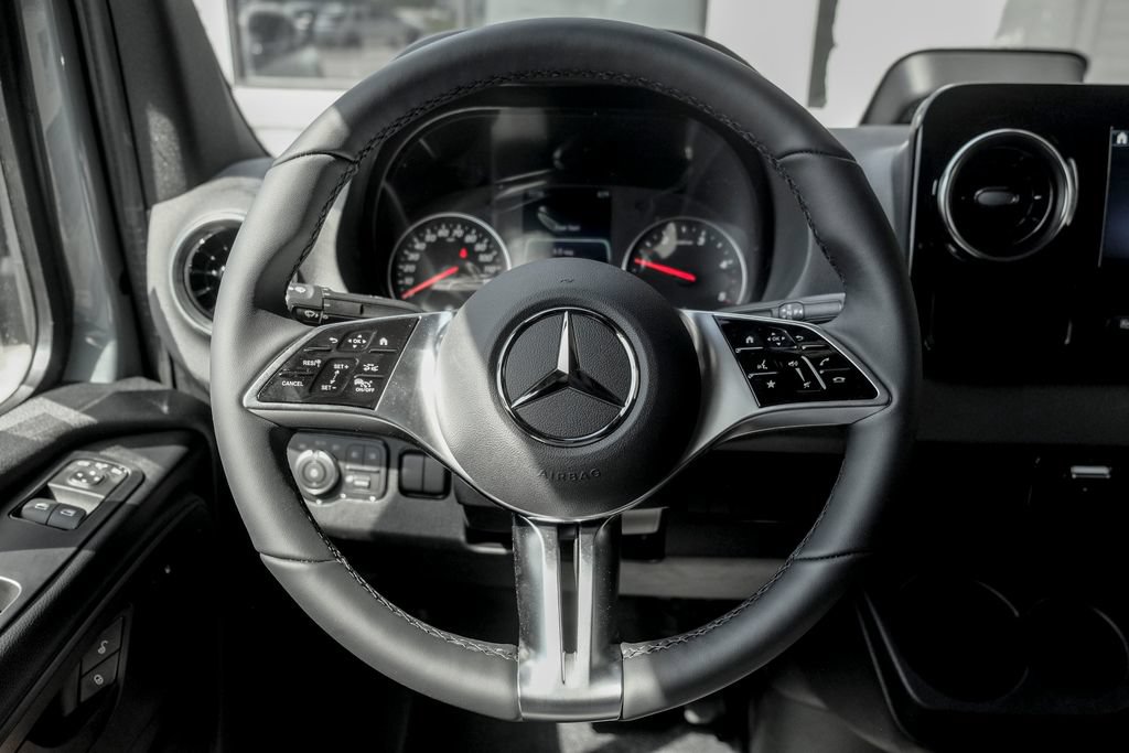 New 2026 Mercedes-Benz Sprinter 2500 image 17