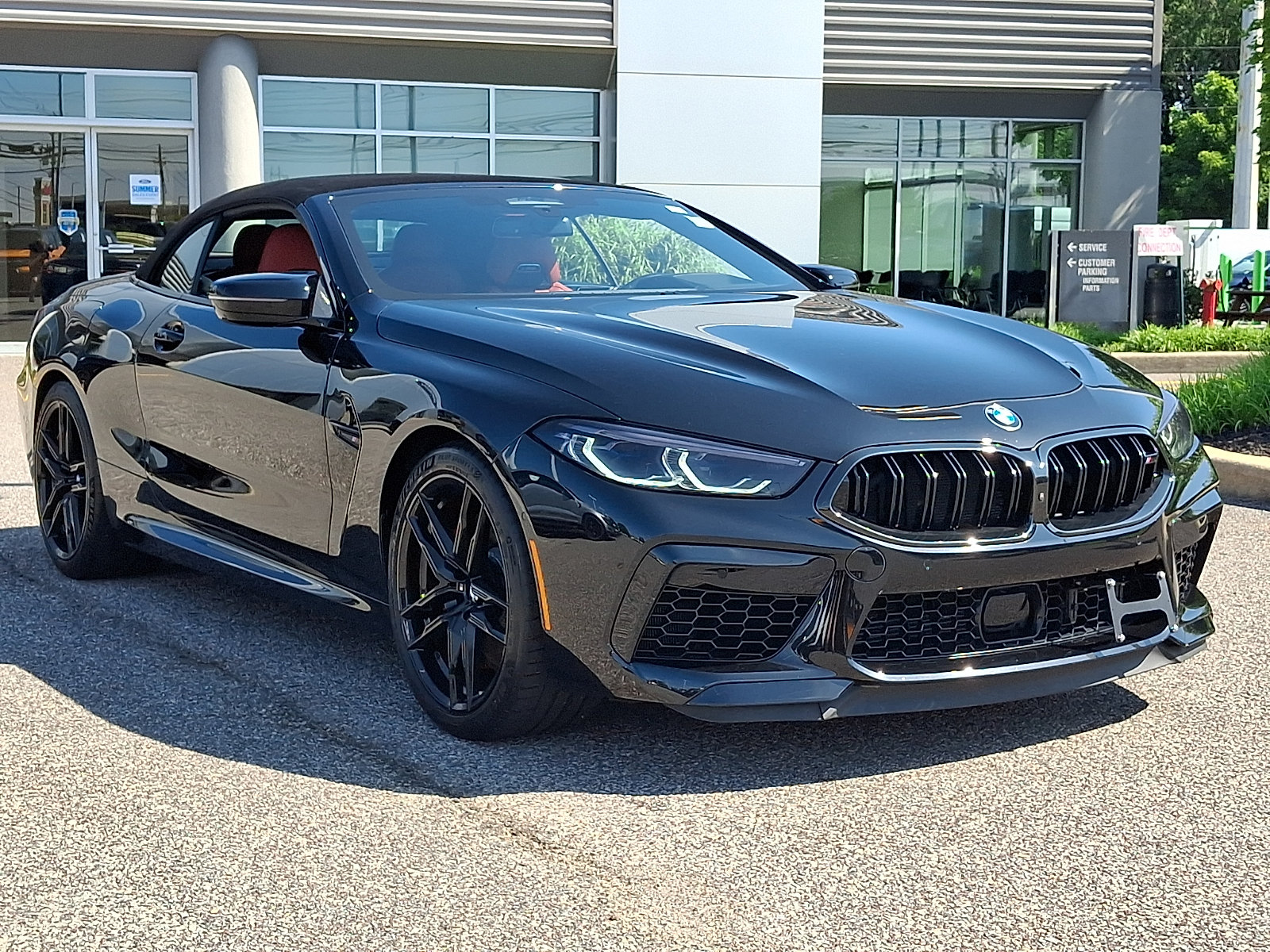 Used 2022 BMW M8 Competition AWD/4WD image 2