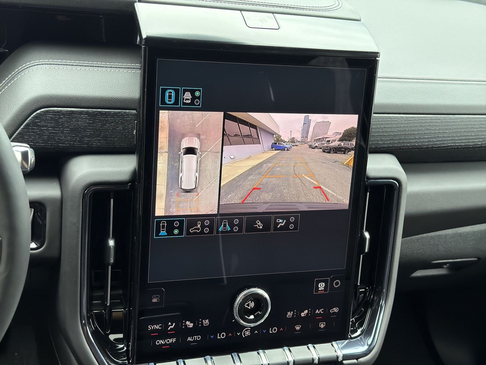 New 2026 GMC Yukon XL AT4 Ultimate AWD/4WD image 19