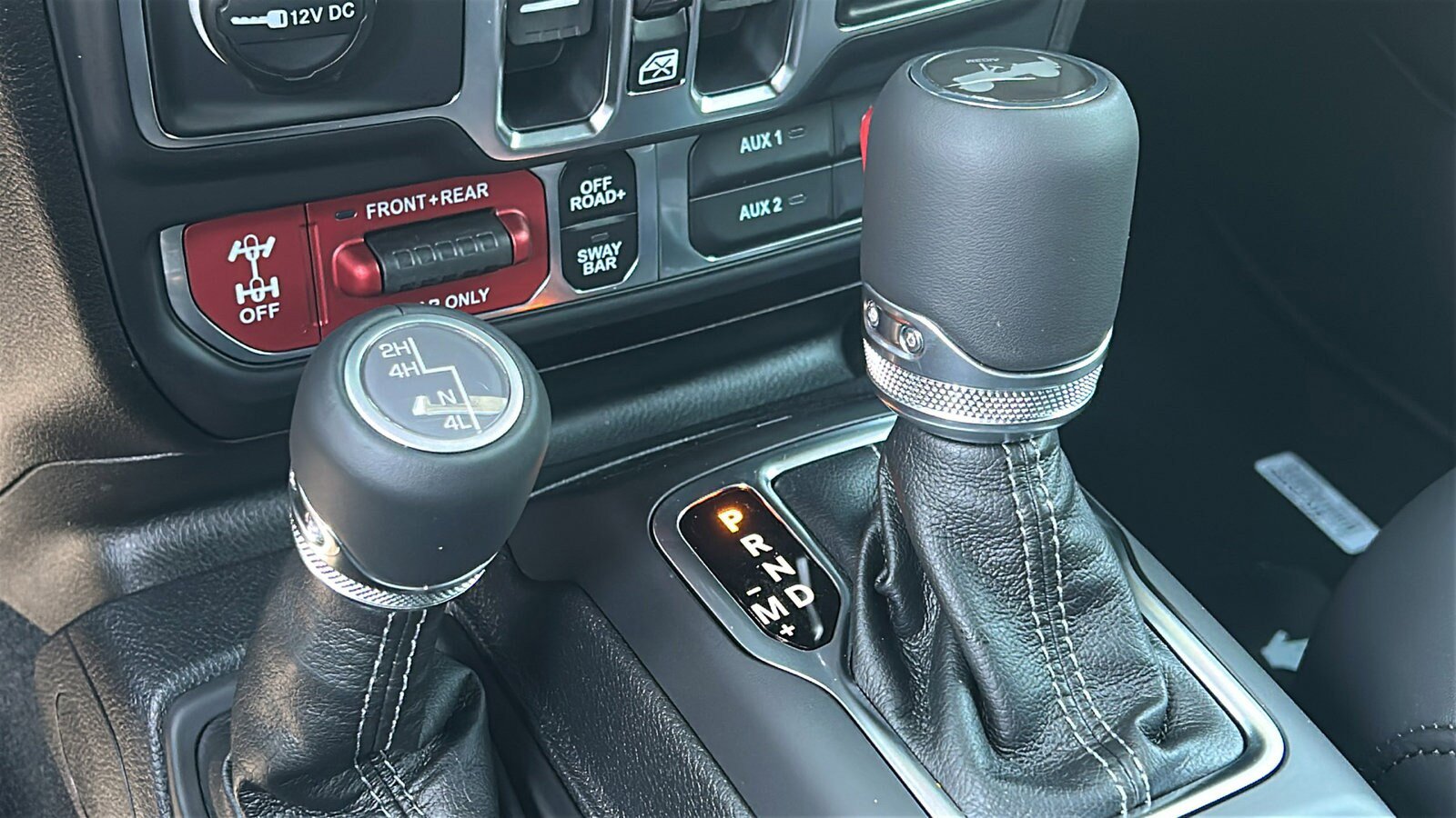 New 2026 Jeep Wrangler Unlimited Rubicon AWD/4WD image 27