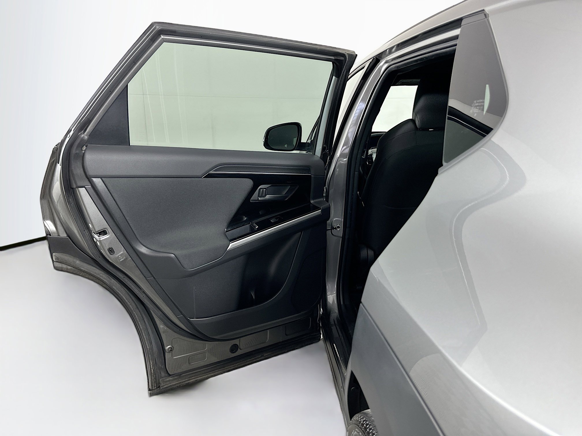 Used 2024 Subaru Solterra Premium image 26