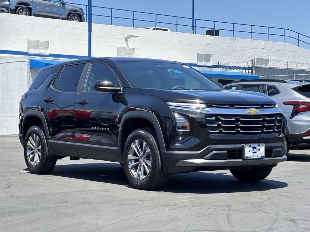 New 2027 Chevrolet Equinox LT w/ LPO, Floor Liner Package FWD image 3