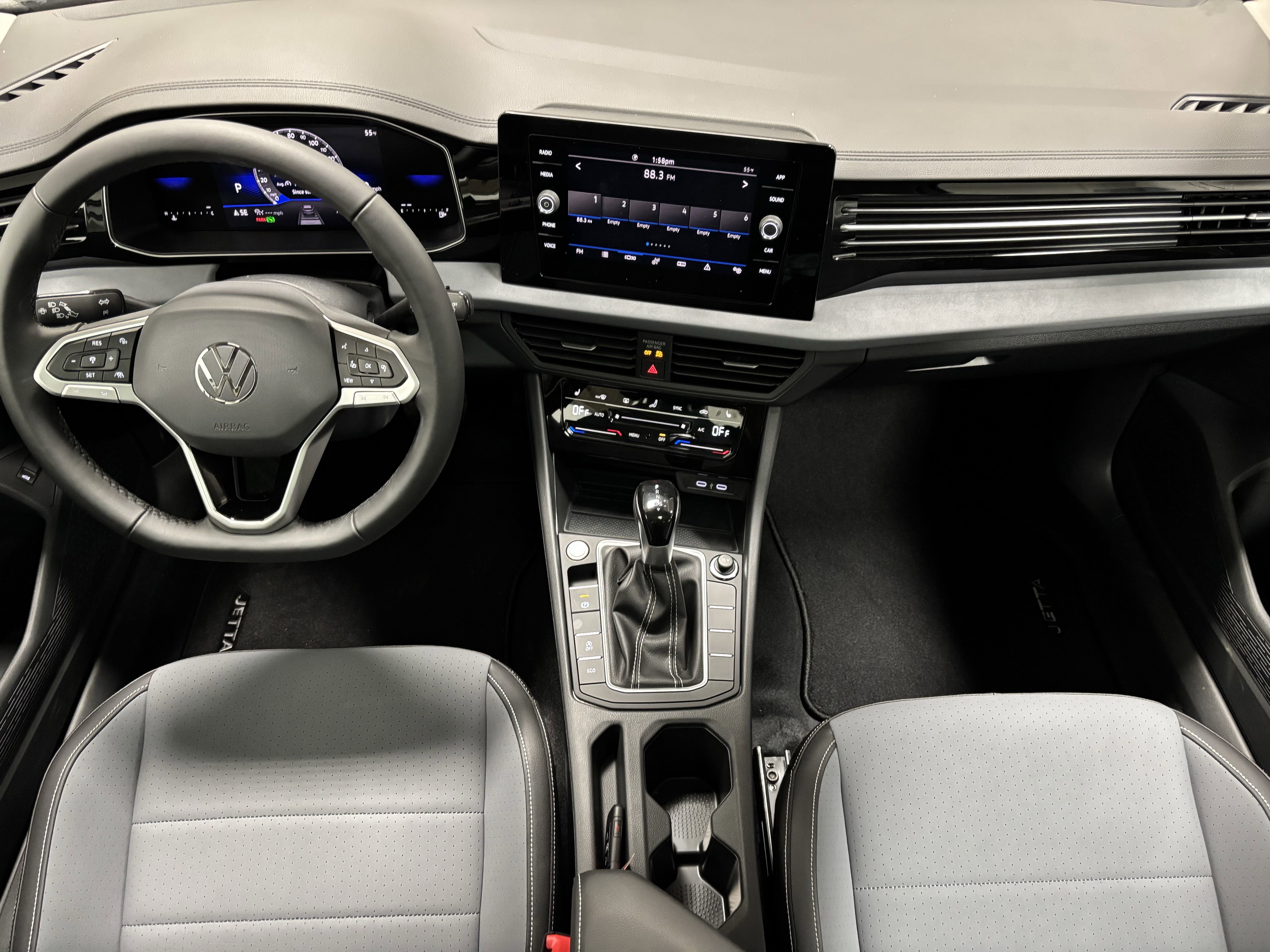 New 2025 Volkswagen Jetta SE image 17