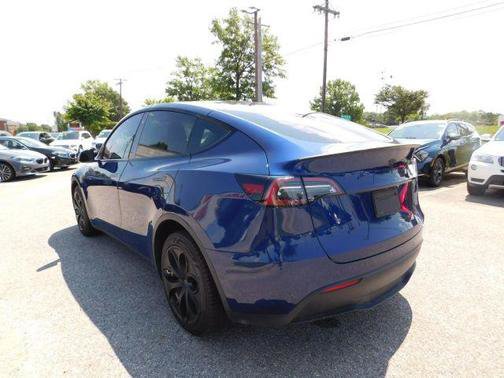 Used 2021 Tesla Model Y Long Range AWD/4WD image 6