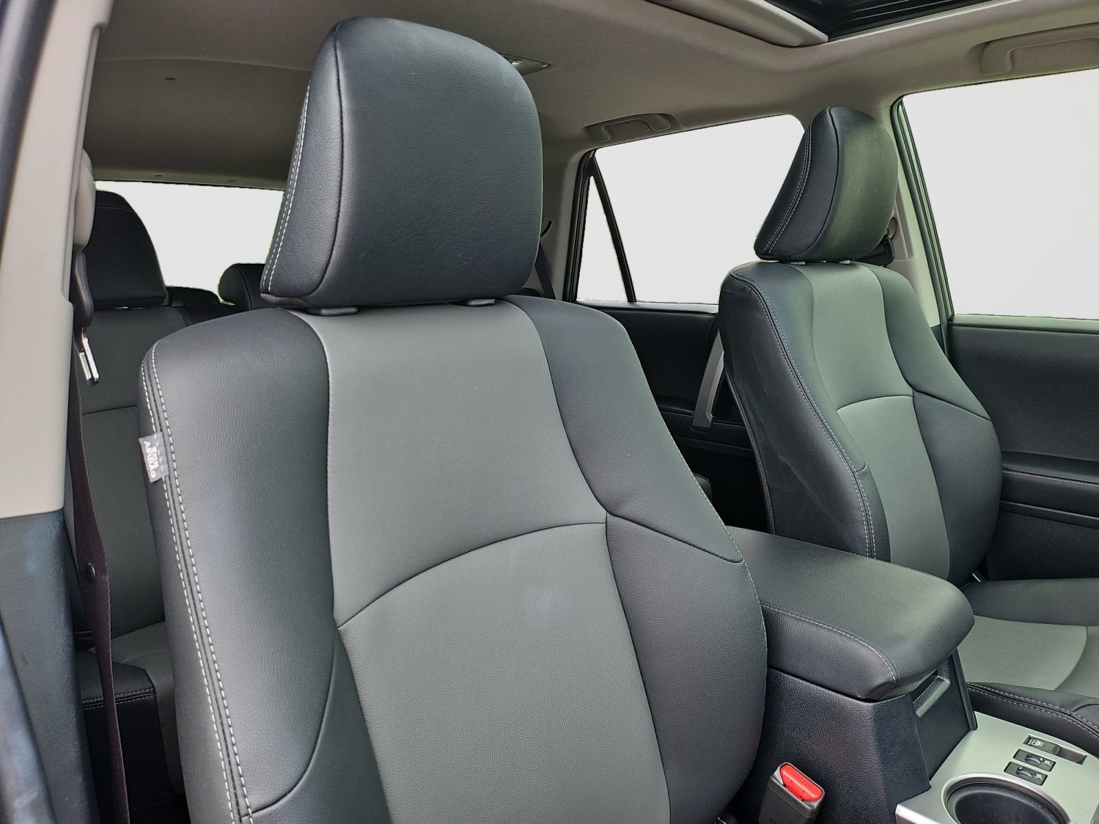 Used 2023 Toyota 4Runner SR5 Premium w/ Moonroof Package RWD image 12