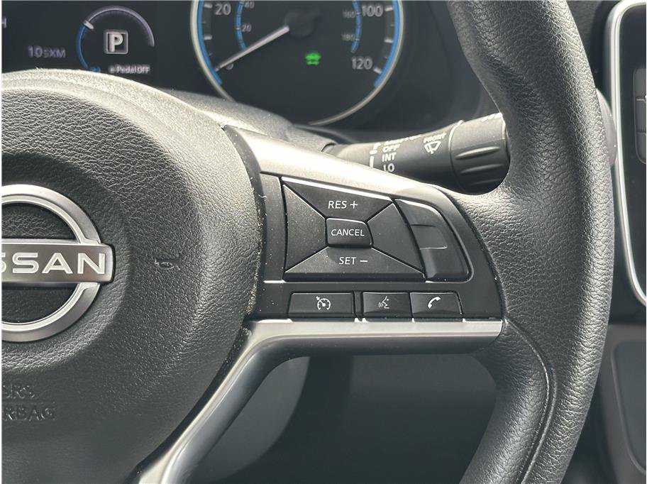 Used 2025 Nissan Leaf S FWD image 21