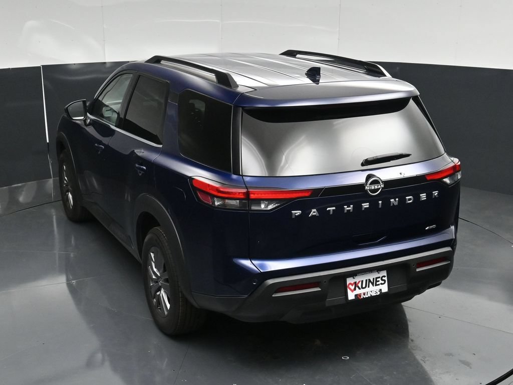 Used 2025 Nissan Pathfinder SV AWD/4WD image 51