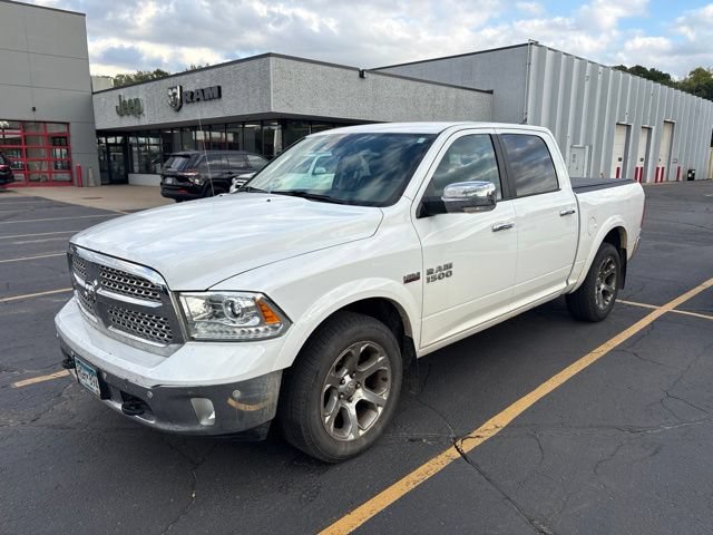 Used 2015 RAM 1500 Laramie w/ Convenience Group AWD/4WD image 3