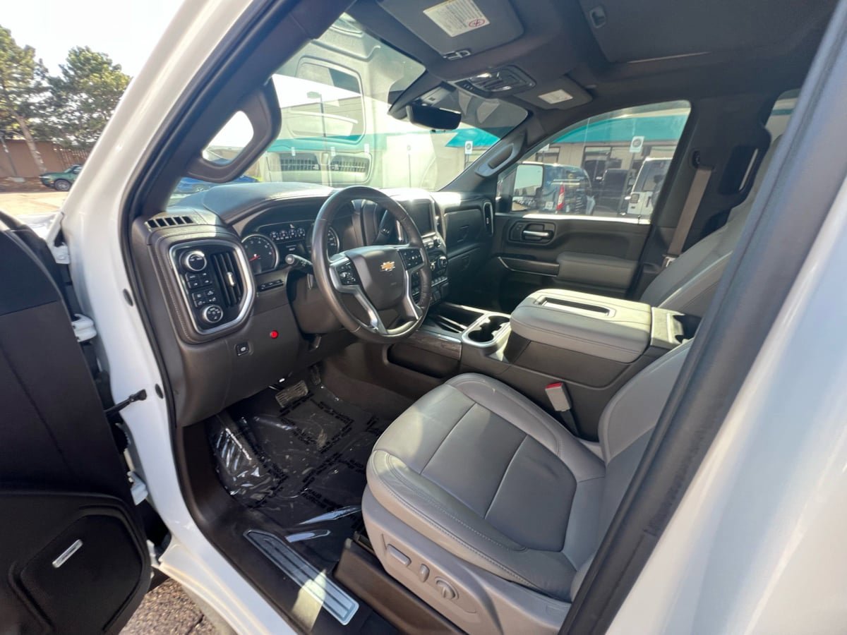 Used 2020 Chevrolet Silverado 2500 LTZ w/ Technology Package AWD/4WD image 21