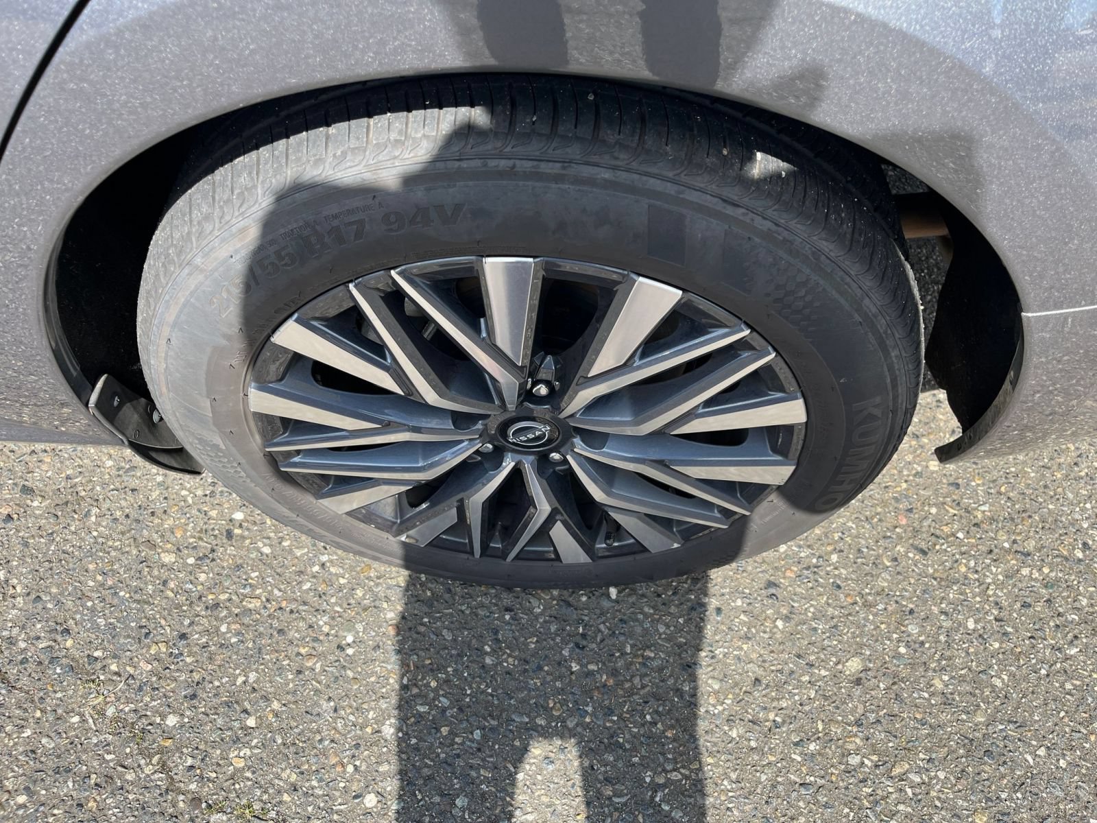 Used 2025 Nissan Altima 2.5 SV FWD image 26