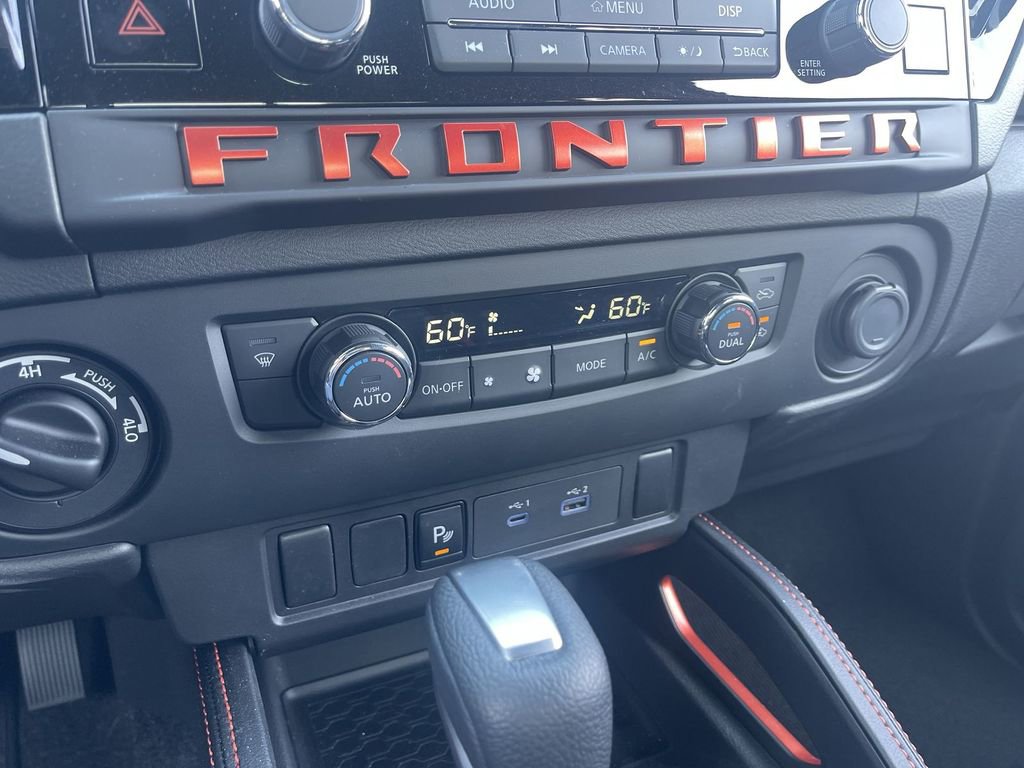 Used 2025 Nissan Frontier PRO-4X image 26