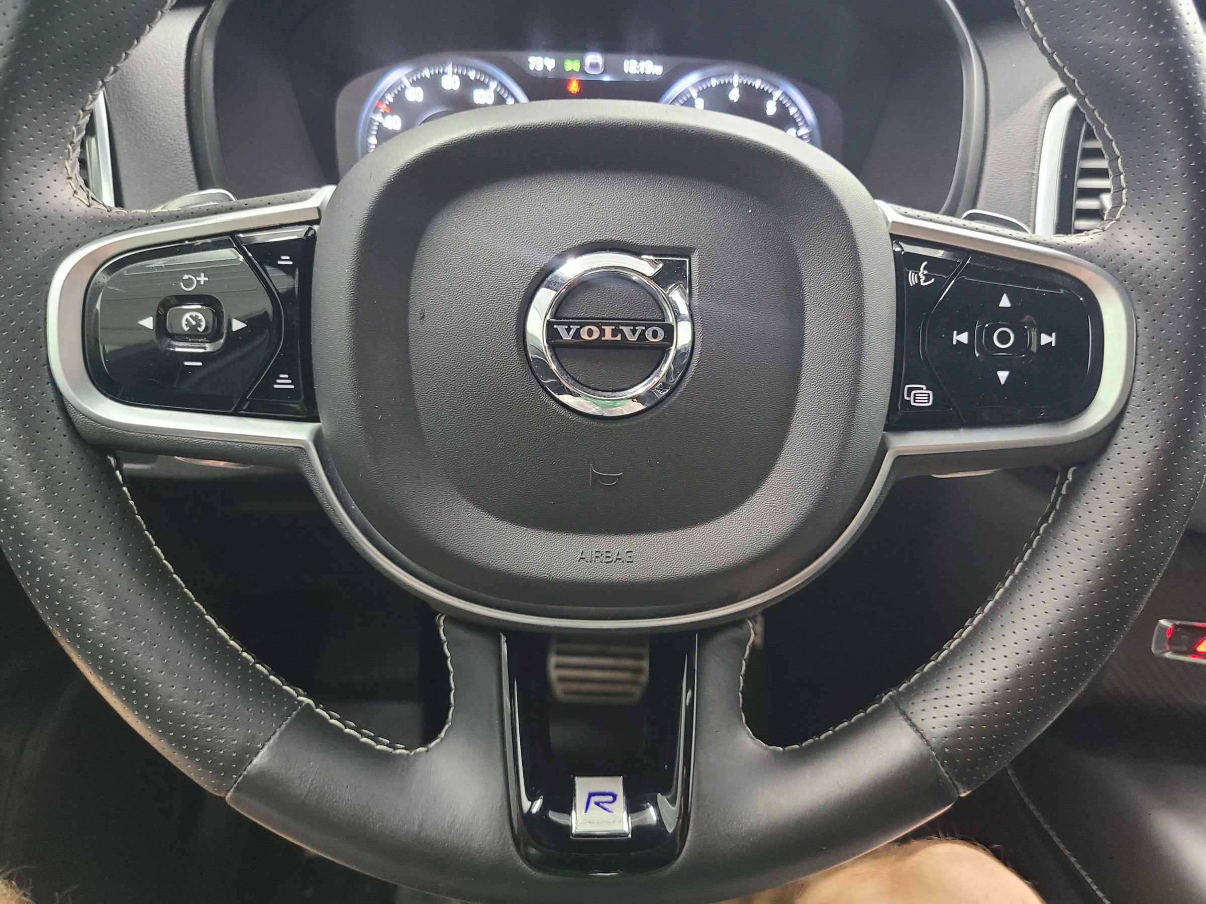 Used 2019 Volvo XC90 T5 R-Design w/ Protection Package AWD/4WD image 28