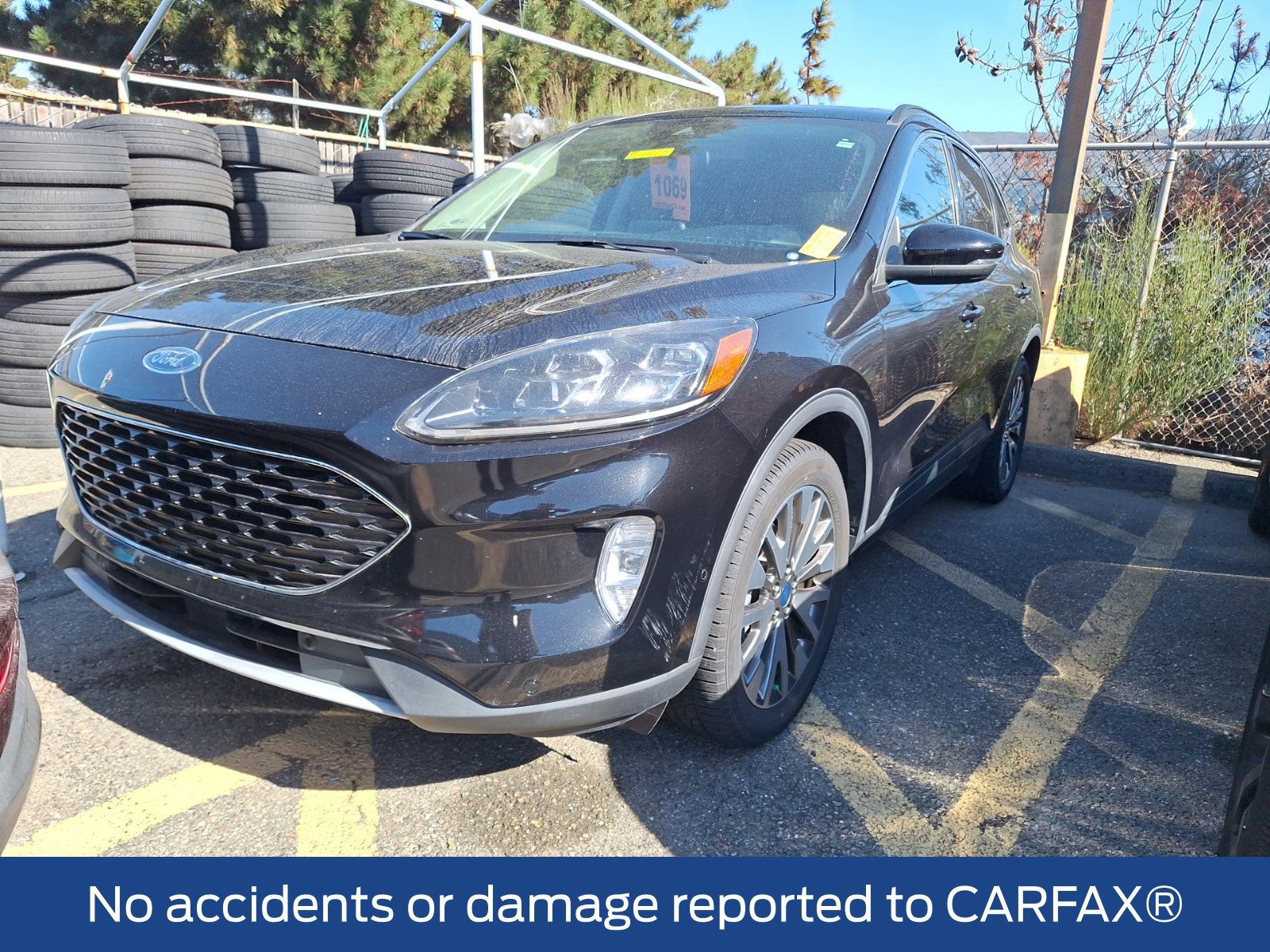 Used 2020 Ford Escape Titanium AWD/4WD image 2