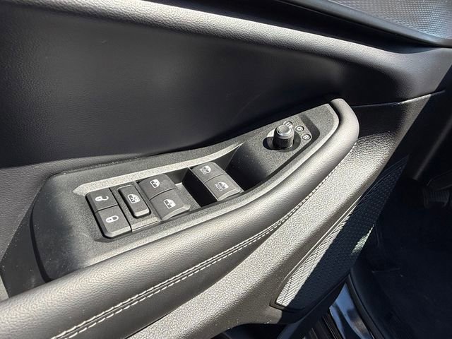 Used 2025 Jeep Grand Cherokee Altitude AWD/4WD image 11