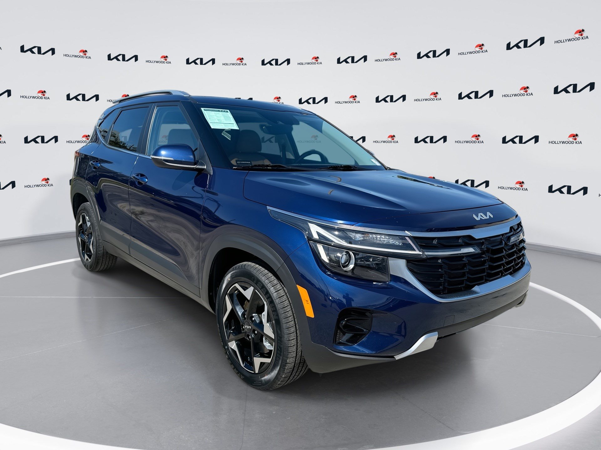 Certified 2024 Kia Seltos EX AWD/4WD image 1