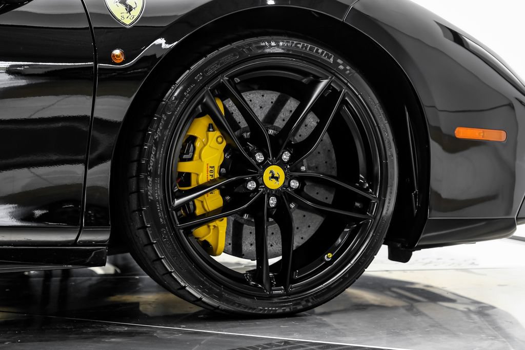 Used 2018 Ferrari 488 Spider RWD image 64