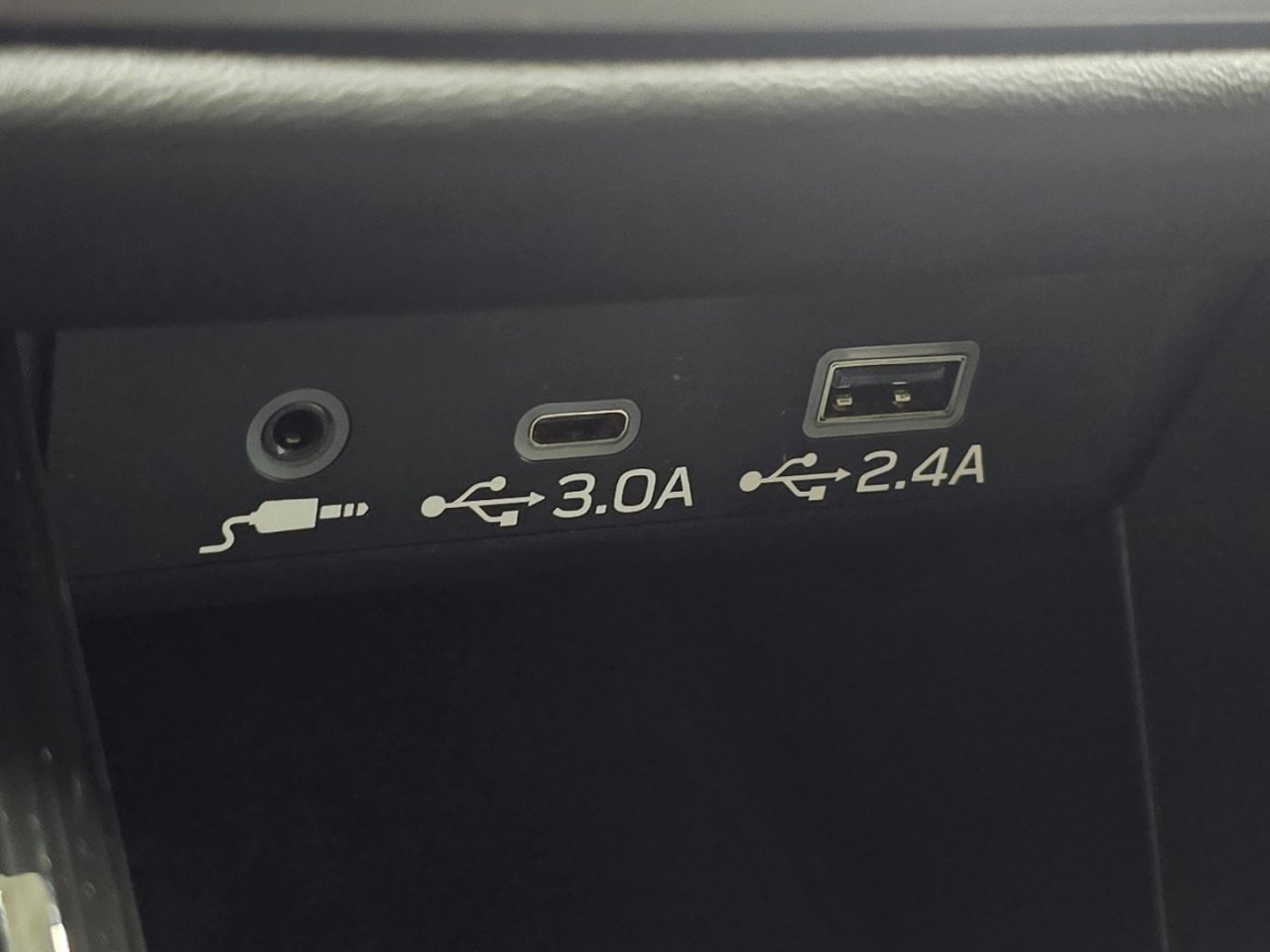 Used 2024 Subaru Outback Premium AWD/4WD image 28