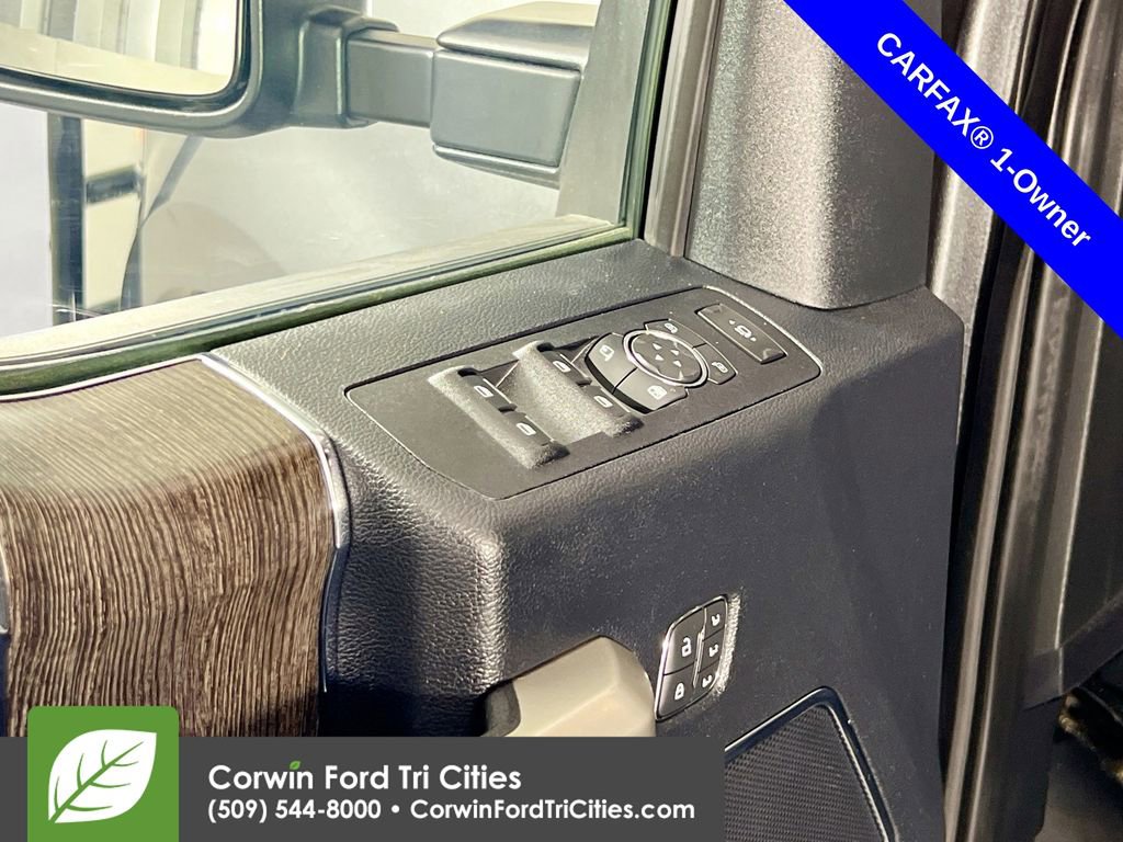 Used 2020 Ford F350 Lariat w/ Chrome Package image 12