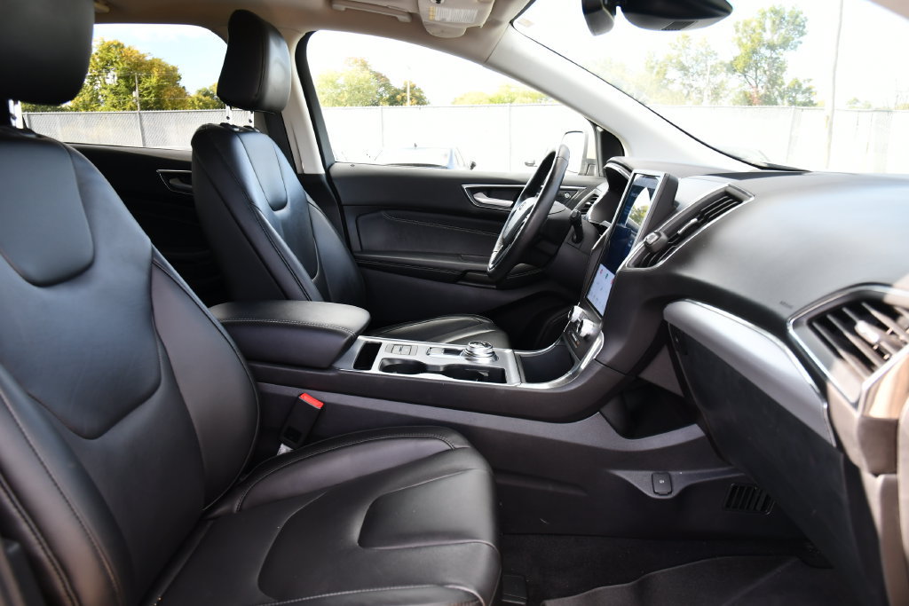 Used 2021 Ford Edge Titanium AWD/4WD image 31
