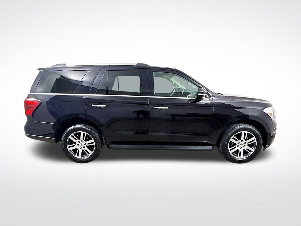 Used 2024 Ford Expedition Limited image 8