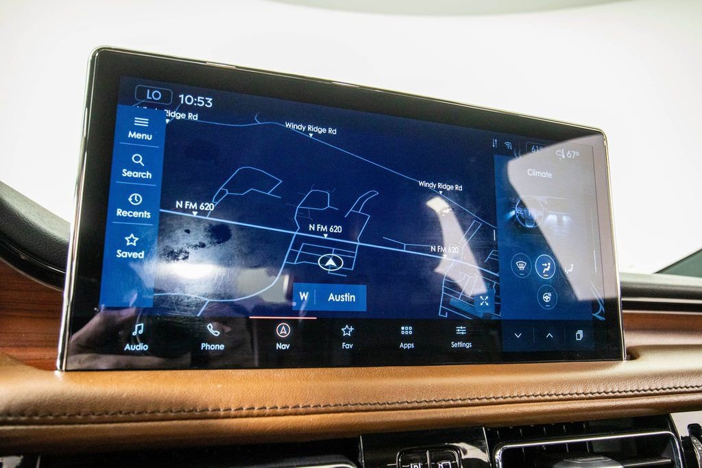 Used 2022 Lincoln Nautilus Reserve w/ Equipment Group 202A image 22