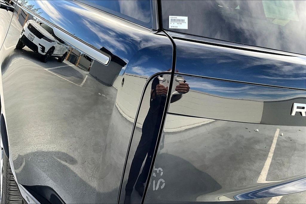 Certified 2025 Land Rover Range Rover SE AWD/4WD image 21