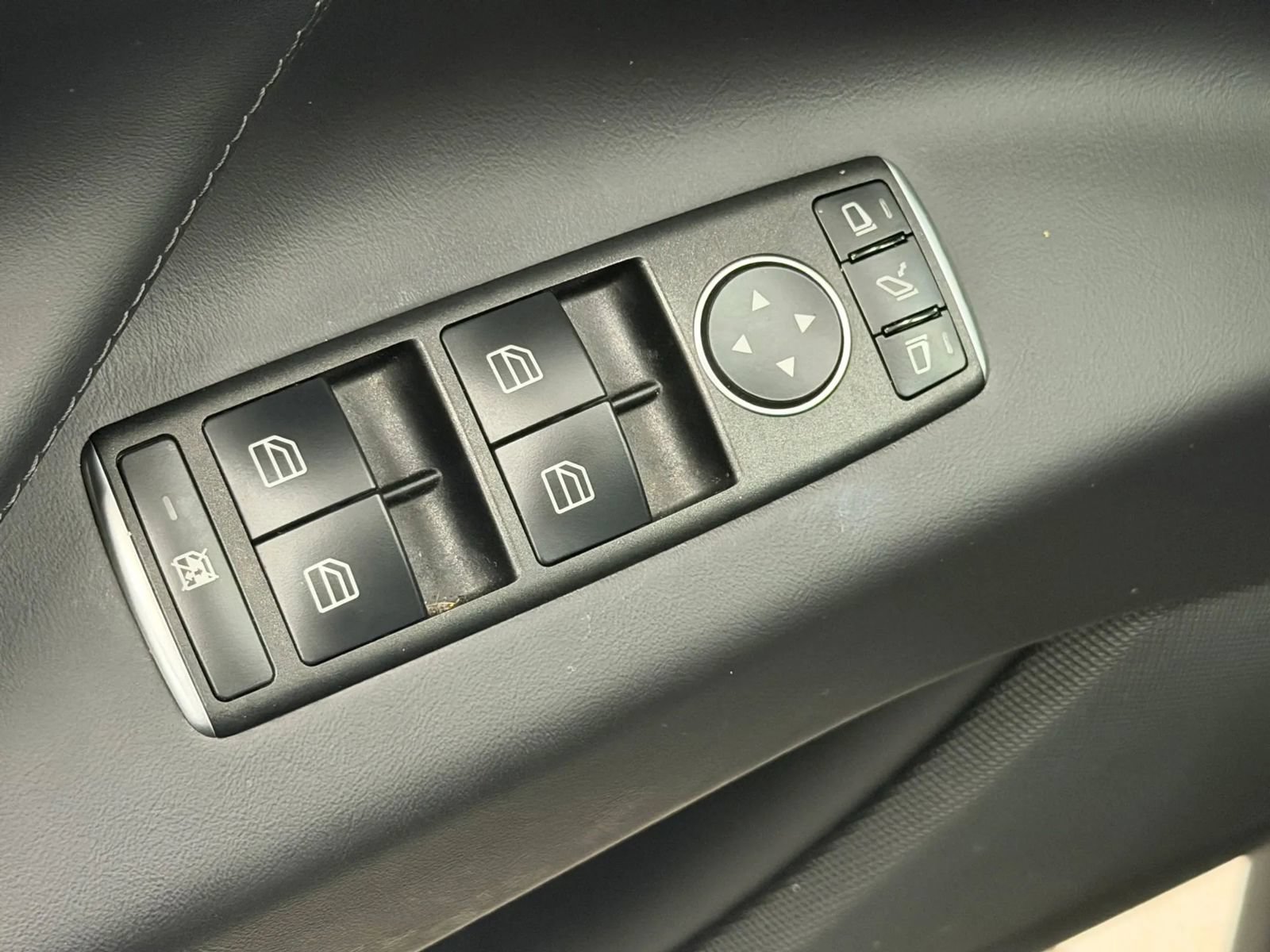 Used 2018 Tesla Model X 100D AWD/4WD image 19