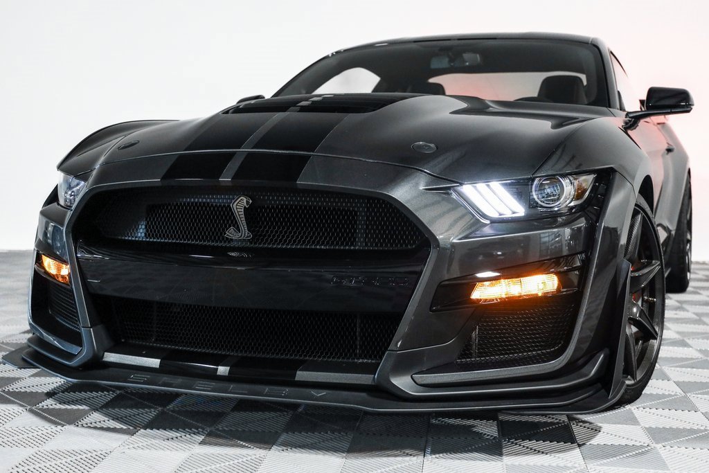 Used 2020 Ford Mustang Shelby GT500 w/ Carbon Fiber Track Pack image 11