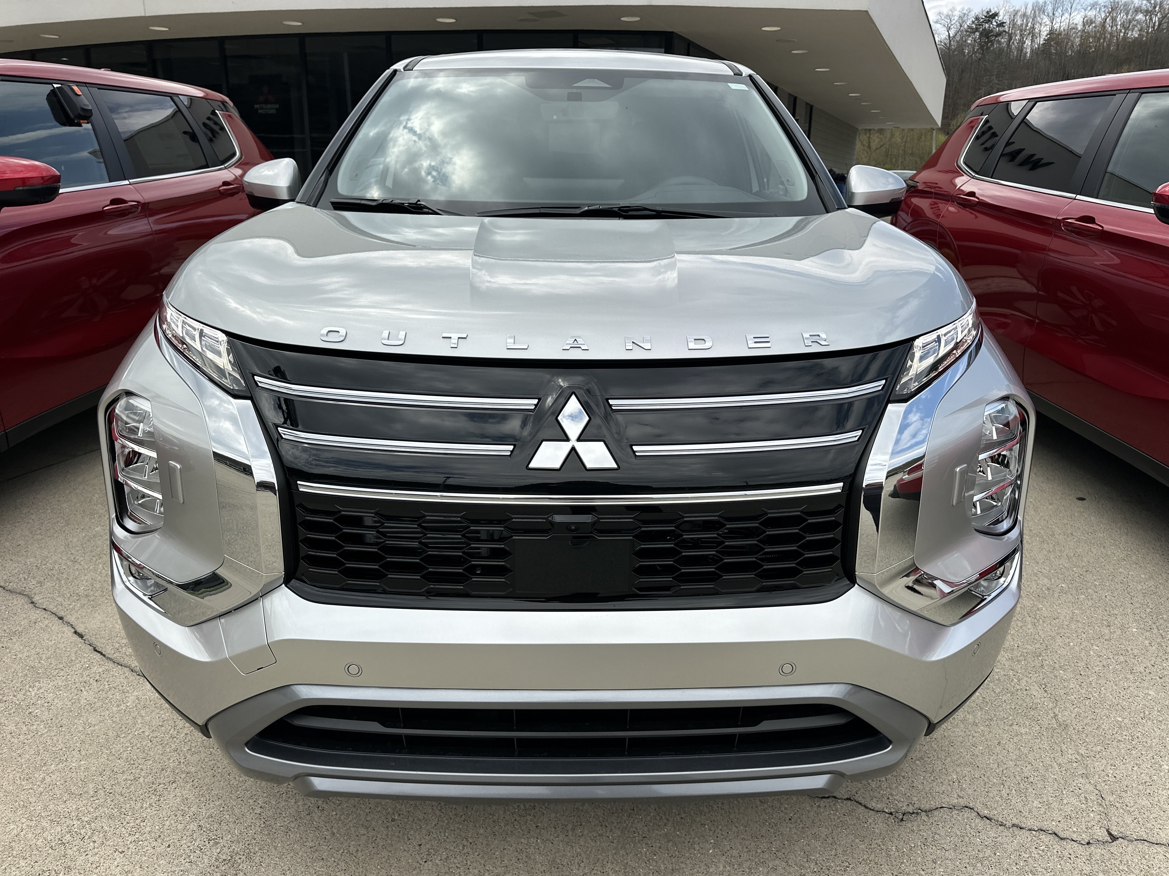 New 2026 Mitsubishi Outlander SE AWD/4WD image 7