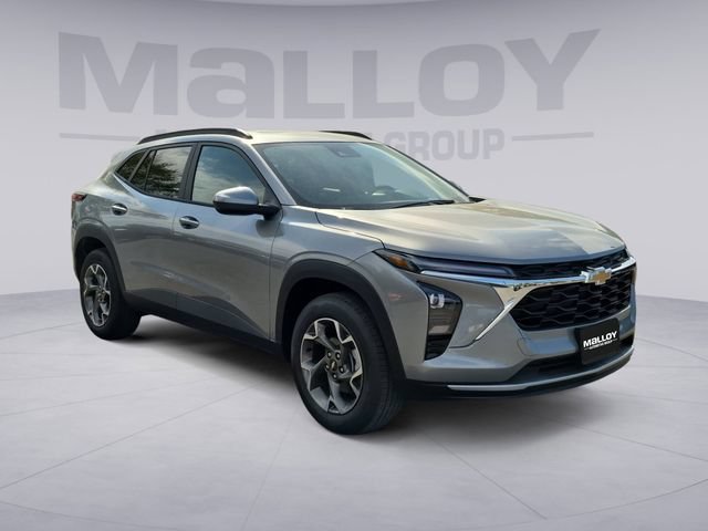 Used 2026 Chevrolet Trax LT w/ Sunroof Package FWD image 7