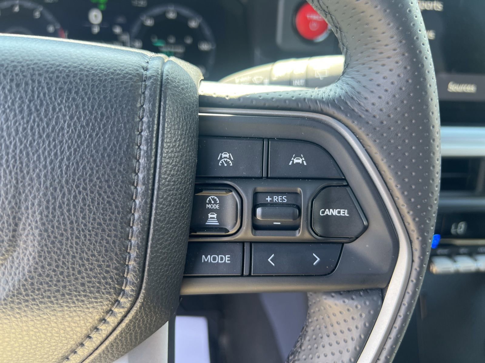 Used 2025 Toyota 4Runner TRD Off-Road Premium w/ Tow Technology Package AWD/4WD image 37