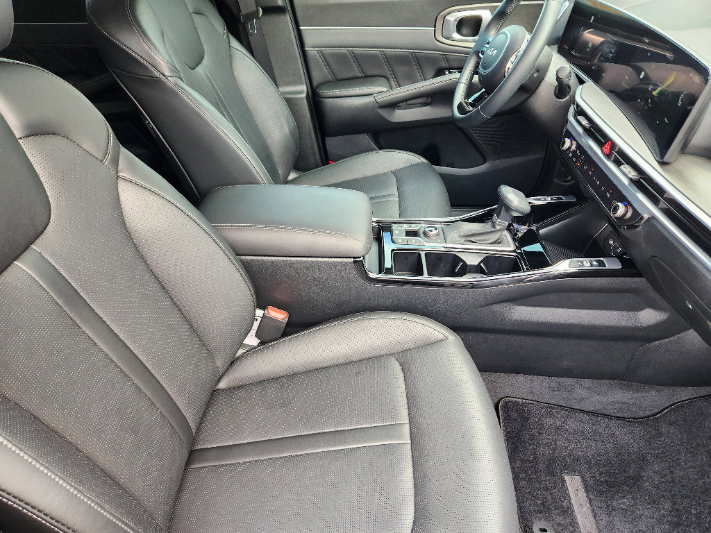 New 2025 Kia Sorento SX image 9