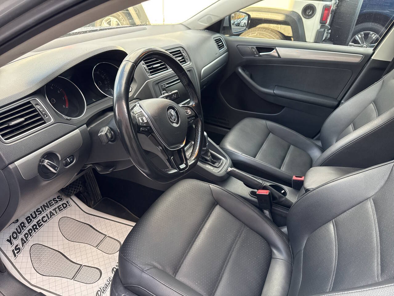 Used 2015 Volkswagen Jetta Sport FWD image 15