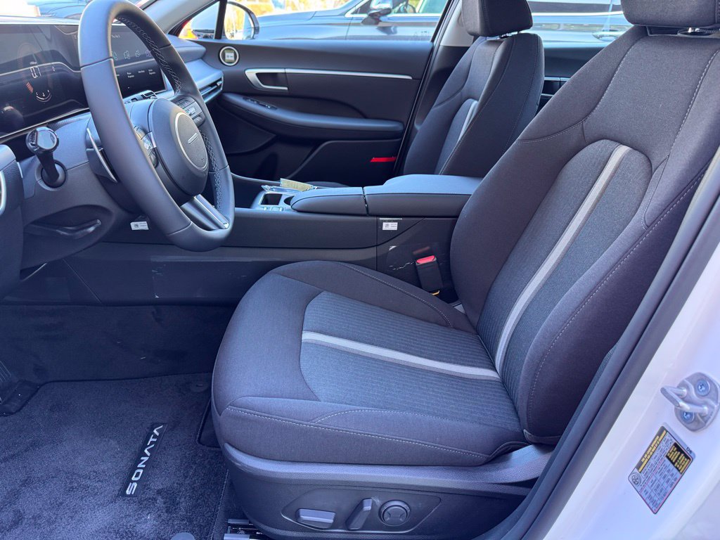 New 2026 Hyundai Sonata SEL FWD image 8
