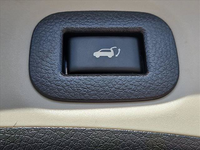 Used 2016 Nissan Rogue SL w/ SL Premium Package AWD/4WD image 7