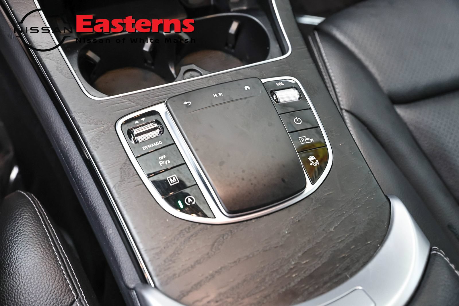 Used 2022 Mercedes-Benz GLC 300 4MATIC w/ AMG Line image 20