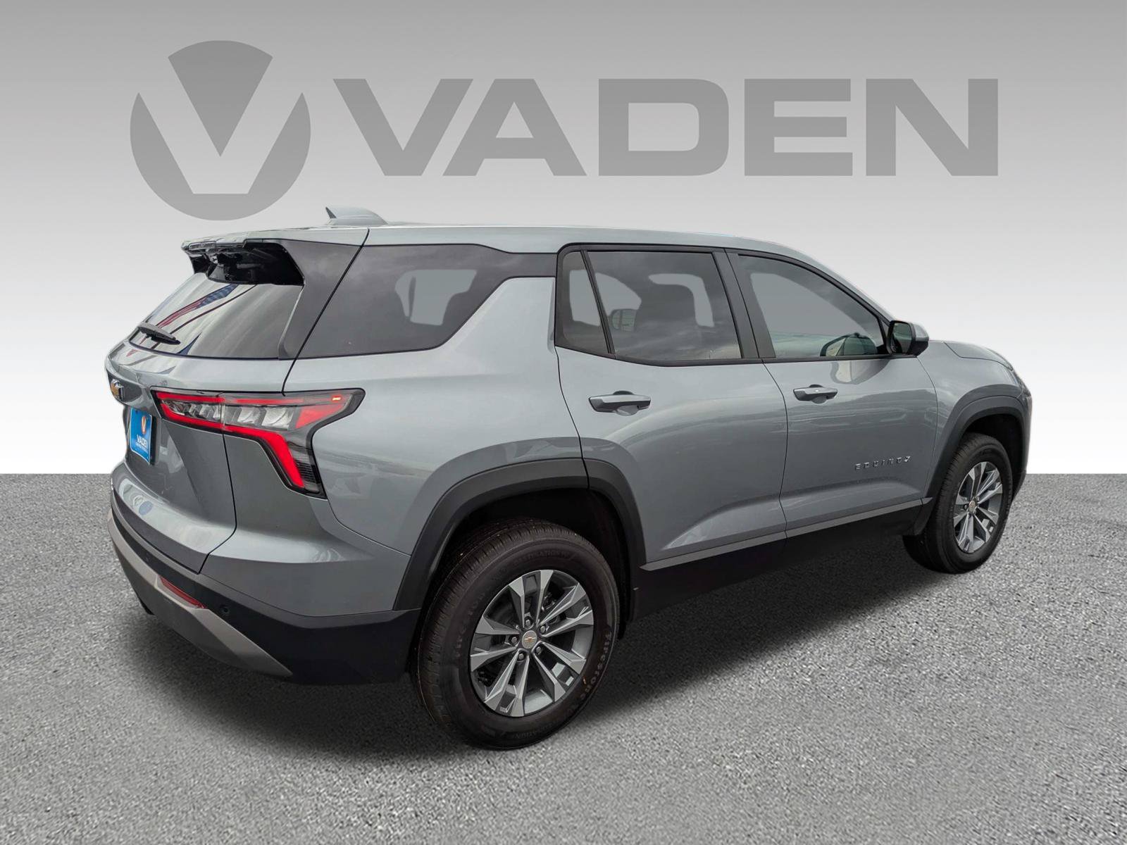 New 2027 Chevrolet Equinox LT w/ Safety and Technology Package FWD image 24