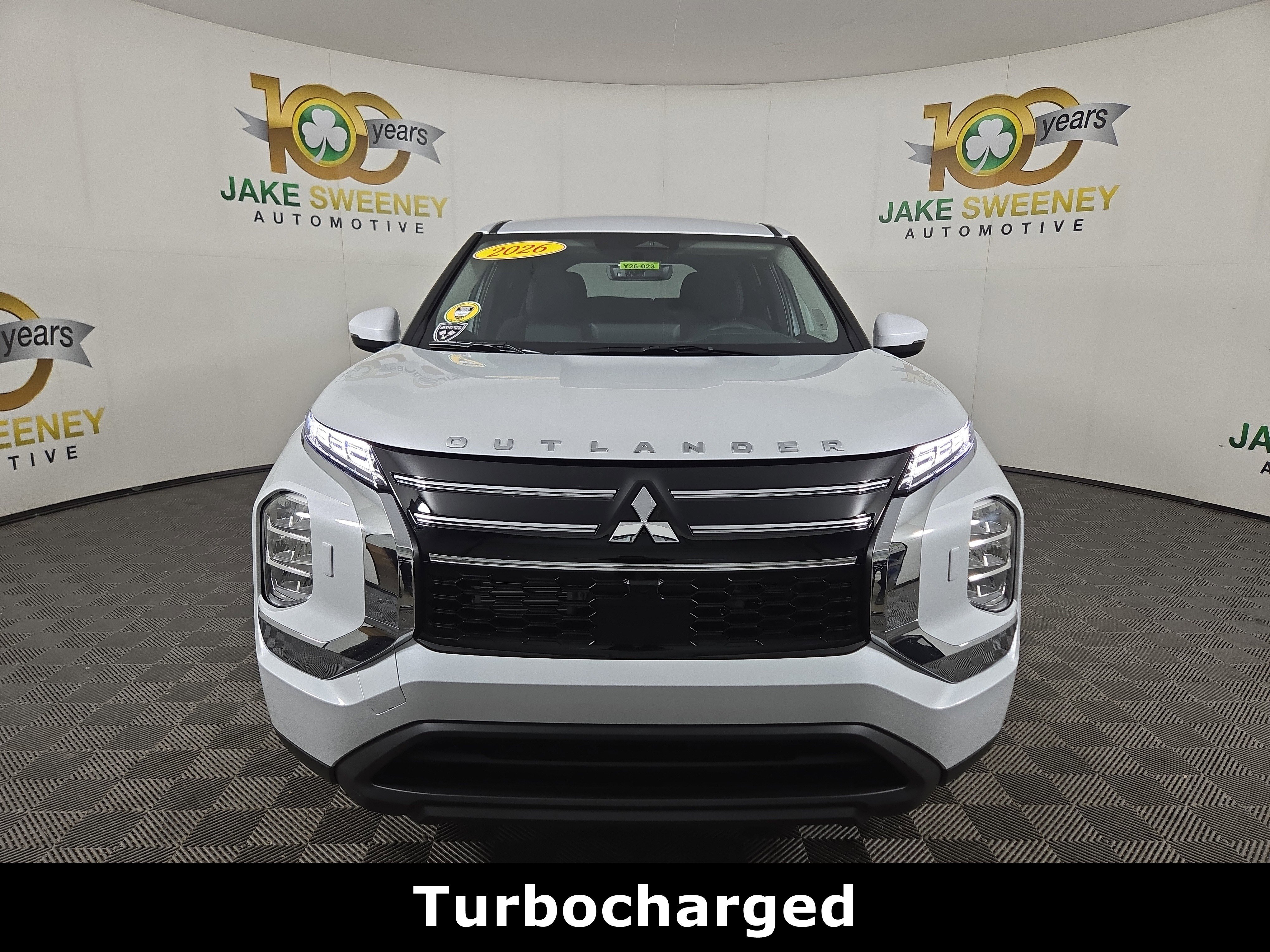 New 2026 Mitsubishi Outlander ES image 2