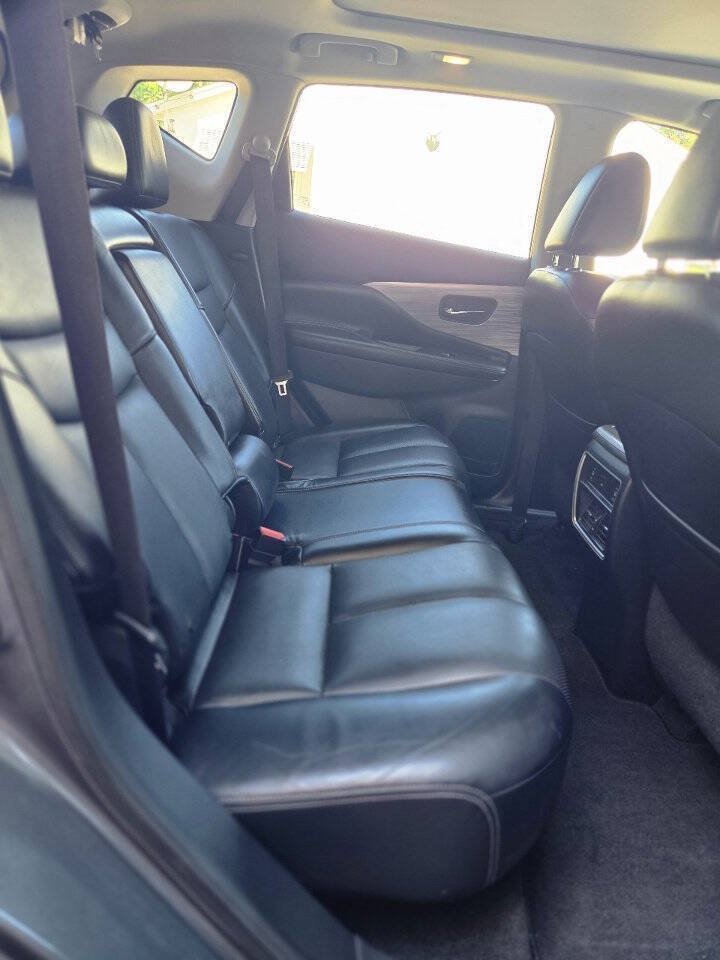 Used 2015 Nissan Murano Platinum w/ Platinum Technology Package FWD image 15