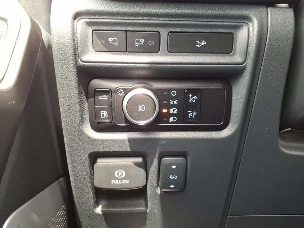 Used 2024 Ford F150 Lariat w/ Equipment Group 502A High AWD/4WD image 35