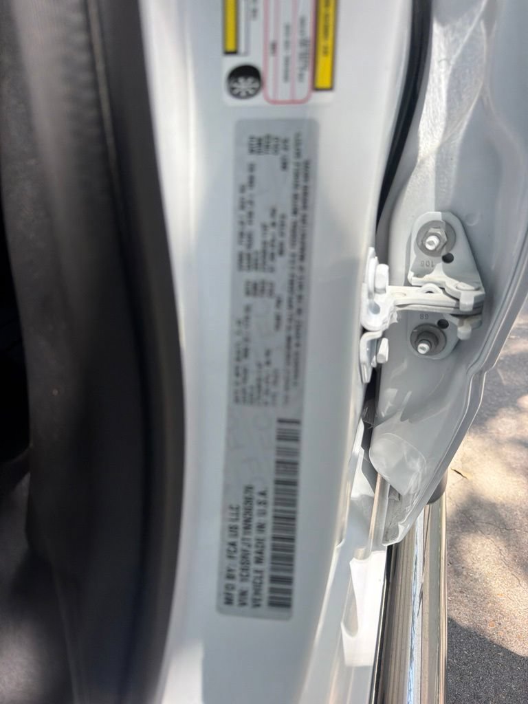 Used 2022 RAM 1500 Laramie AWD/4WD image 26