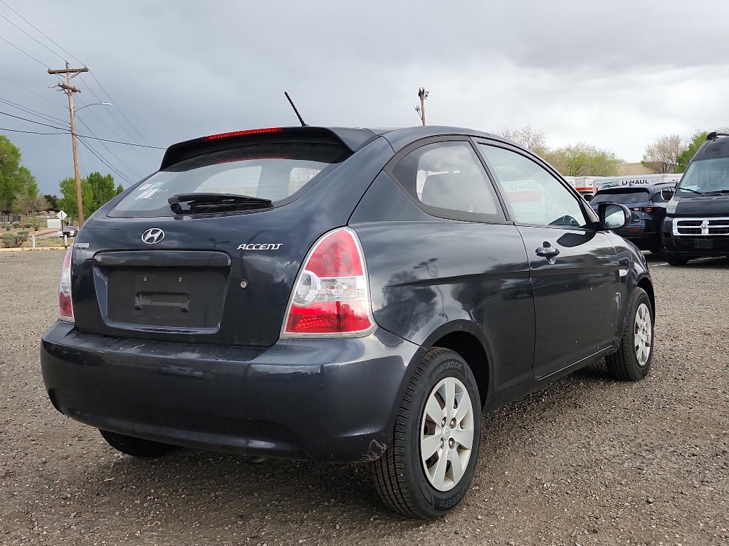 Used 2010 Hyundai Accent GS image 6