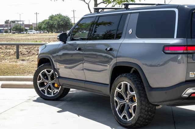Used 2023 Rivian R1S Adventure AWD/4WD image 14
