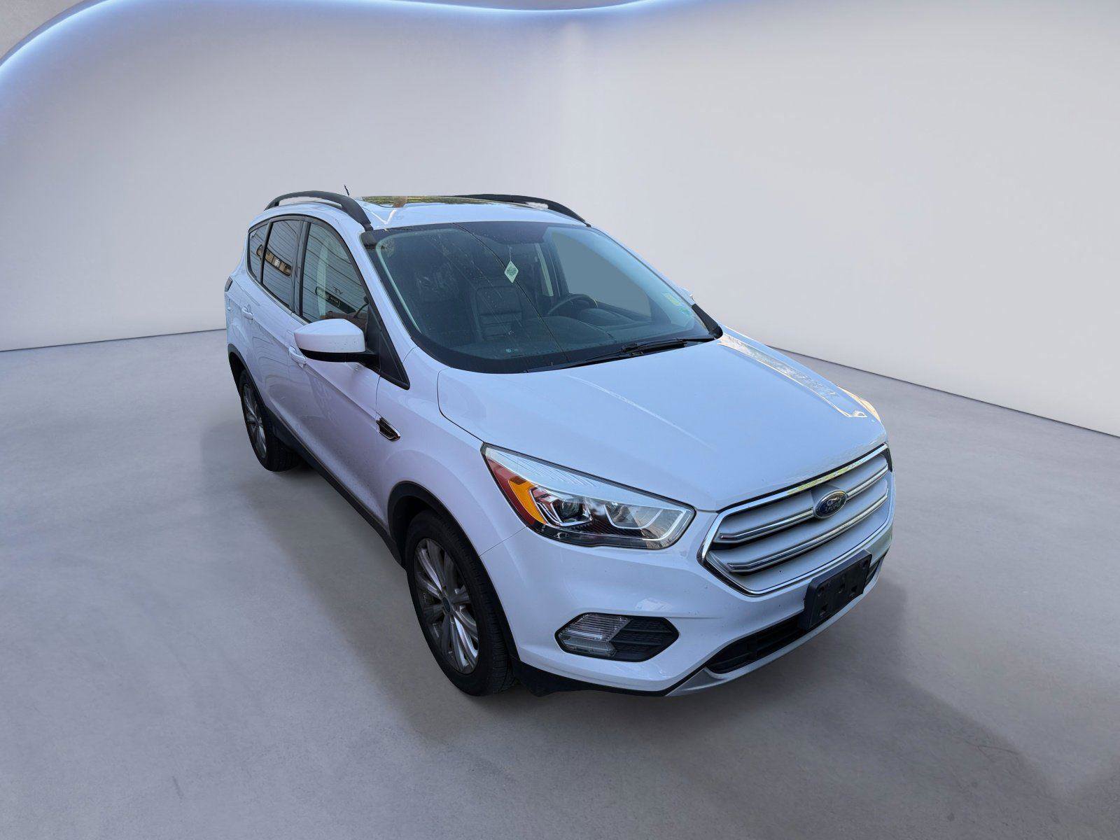 Used 2019 Ford Escape SEL AWD/4WD image 4